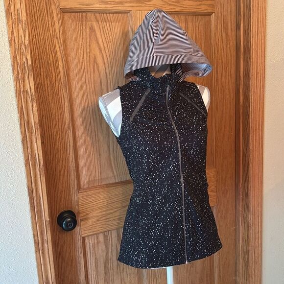 LULULEMON Go The Distance Vest Butterfly Texture Mink Berry Black - Picture 4 of 16